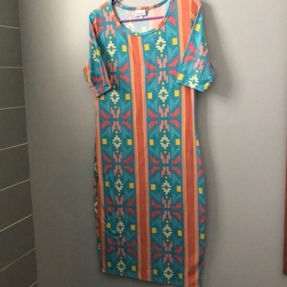 LuLaRoe Dresses & Skirts - LuLaRoe “Julia” Aztec print‎ dress women’s medium
